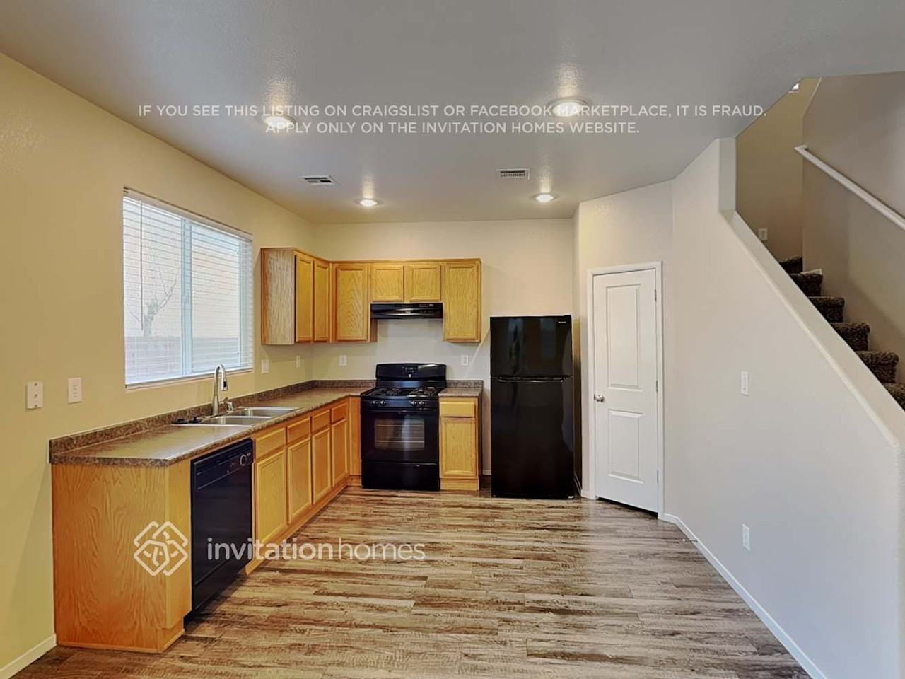 9334 Shawnee Mission Ave - Photo 7 of 19