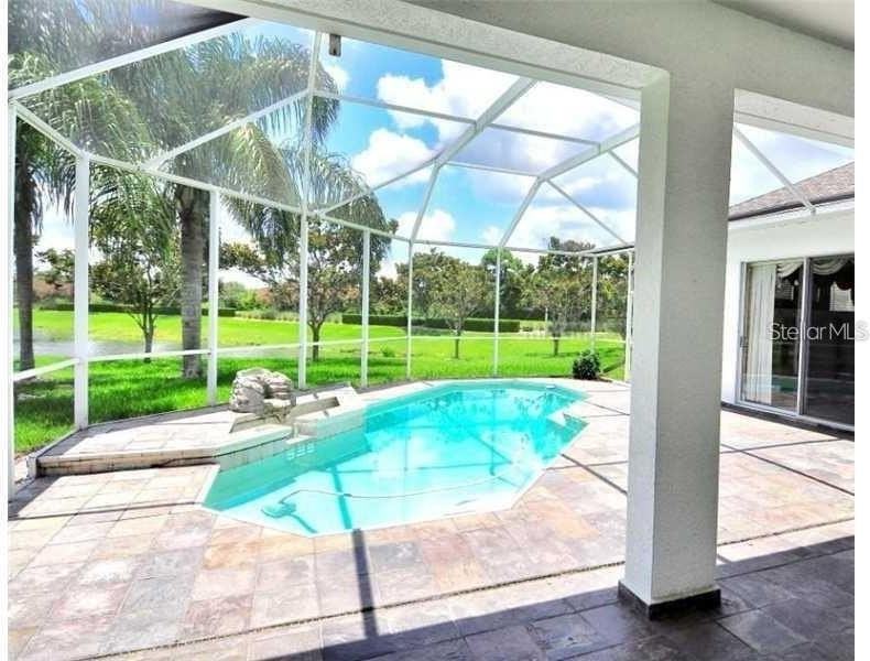 8602 Herons Cove Pl - Photo 4 of 6