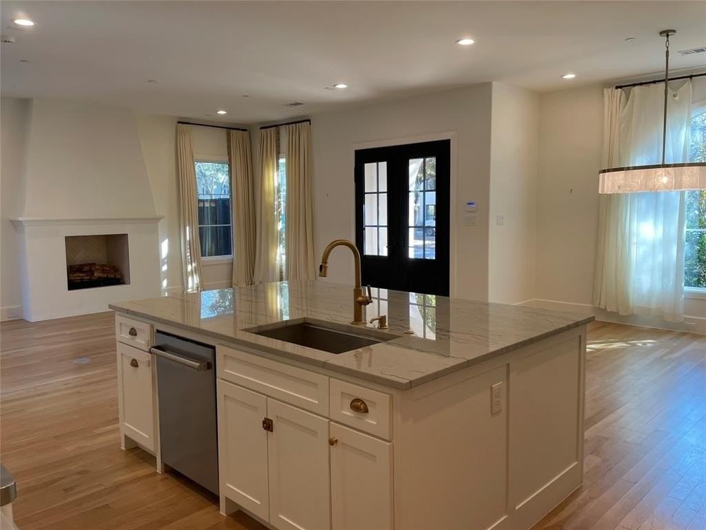 4544 Westway Ave - Photo 2 of 17