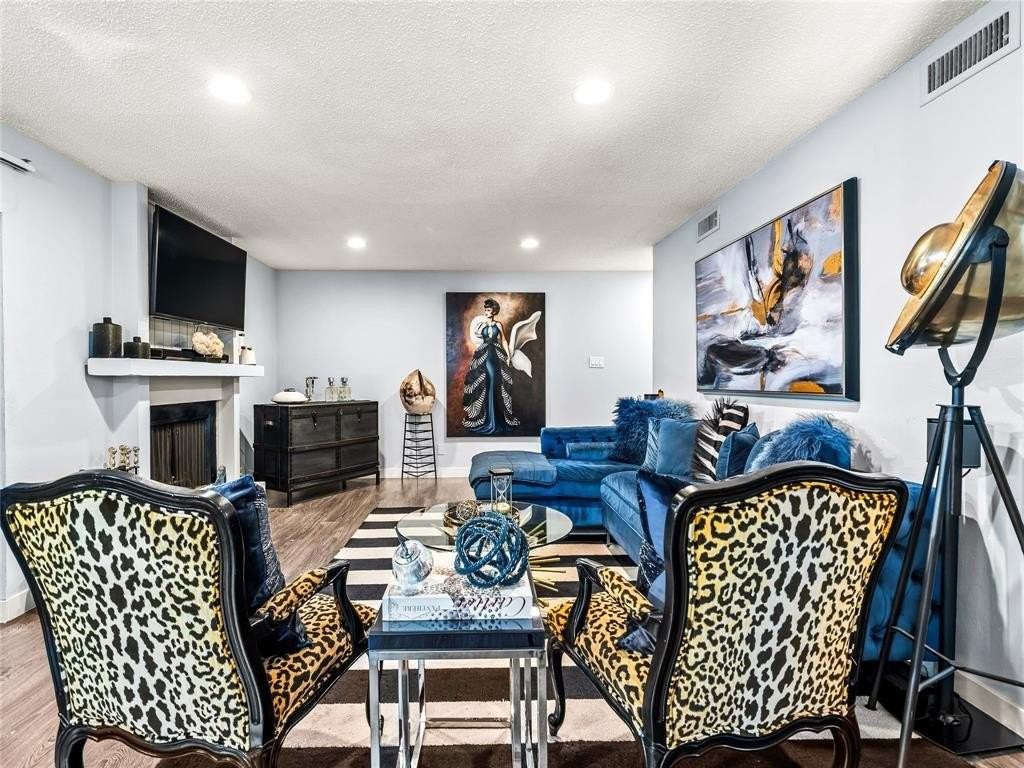 5132 Amesbury Dr #105 - Photo 5 of 22