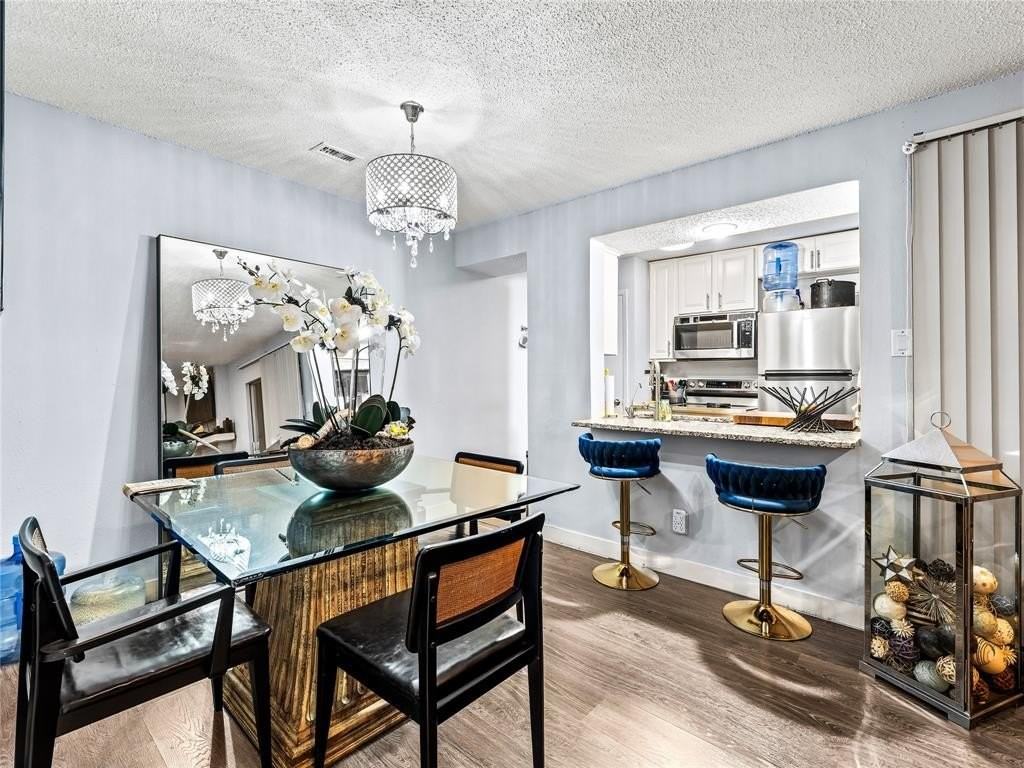 5132 Amesbury Dr #105 - Photo 6 of 22