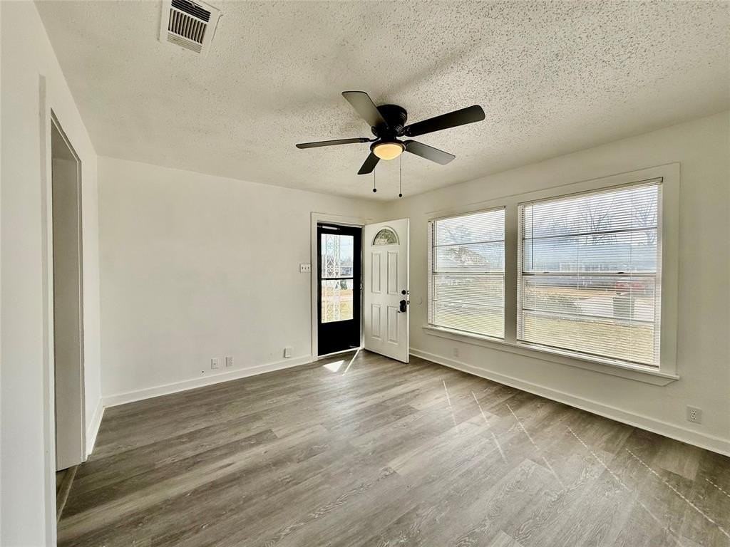 1509 Se 18th St - Photo 4 of 19