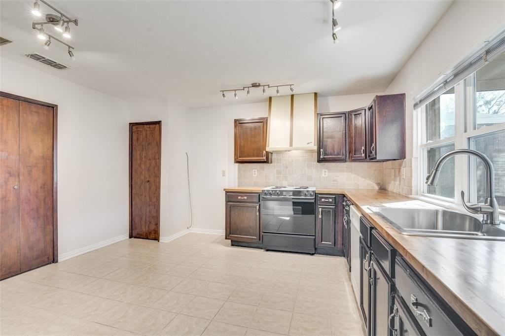 5602 Magnolia Ln - Photo 6 of 24