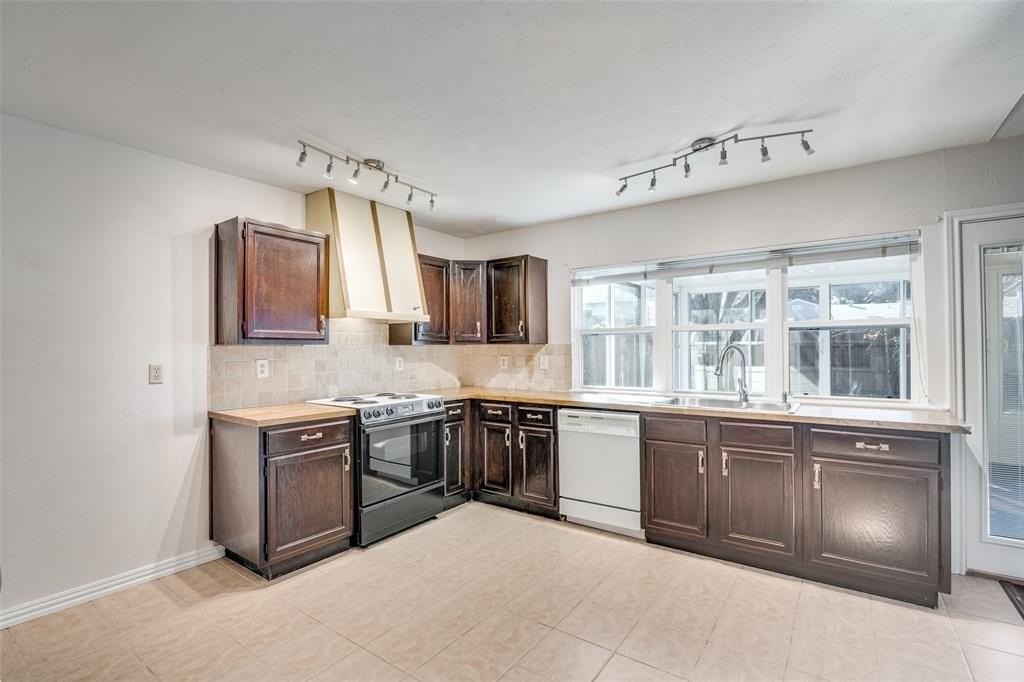 5602 Magnolia Ln - Photo 7 of 24