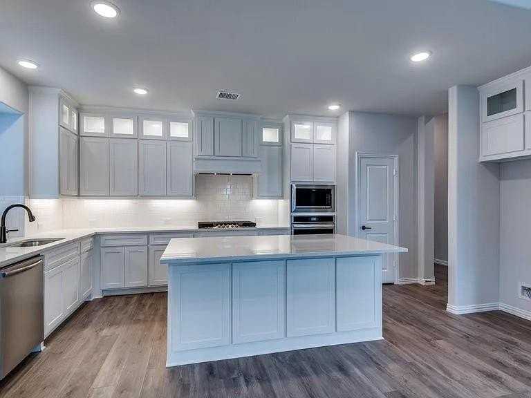 6209 White Creek Dr - Photo 3 of 18