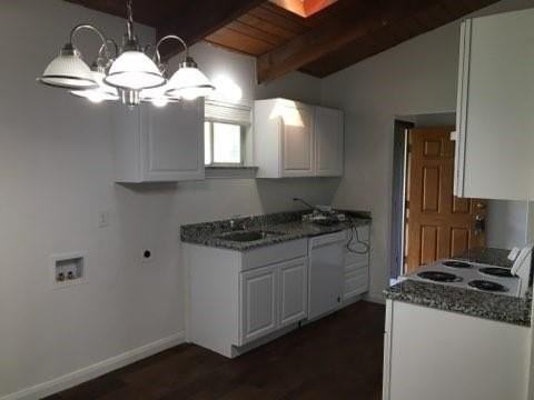 2454 Whit Dr - Photo 3 of 15