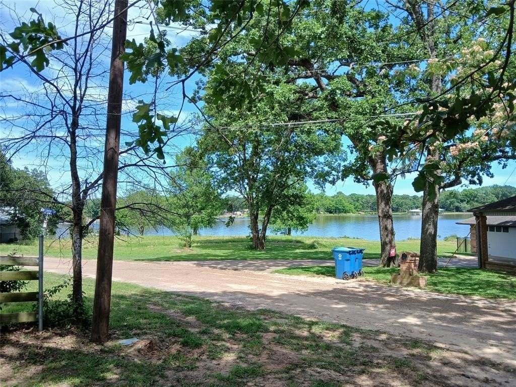 140 Evergreen Dr - Photo 5 of 17