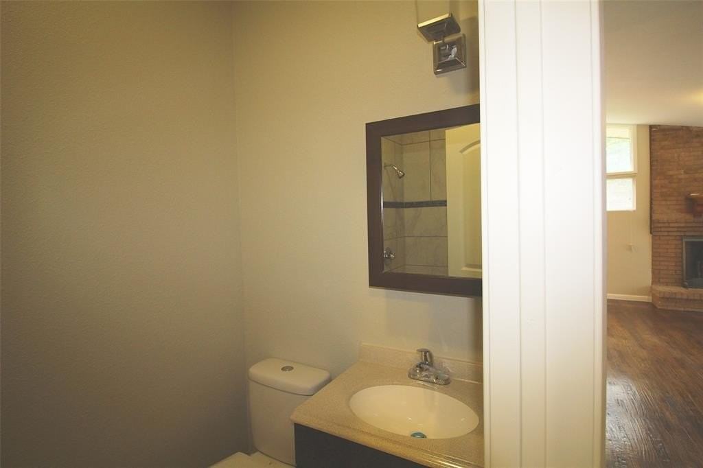 149 Hedgerow Ln - Photo 5 of 14