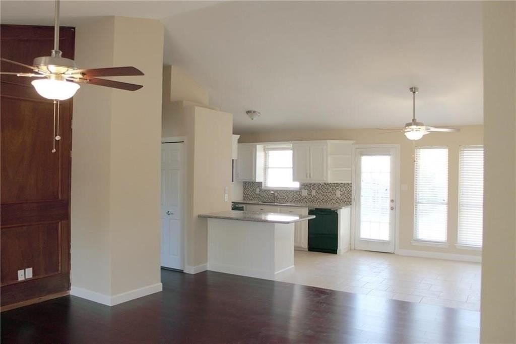 1130 Meriwood Dr - Photo 6 of 9