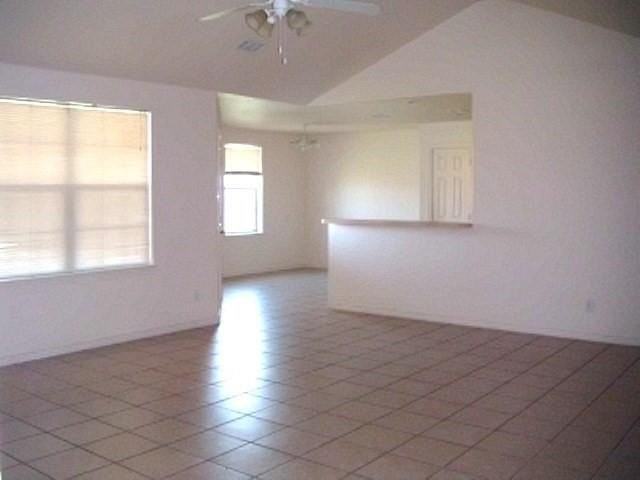 330 Windjammer Rd - Photo 5 of 19