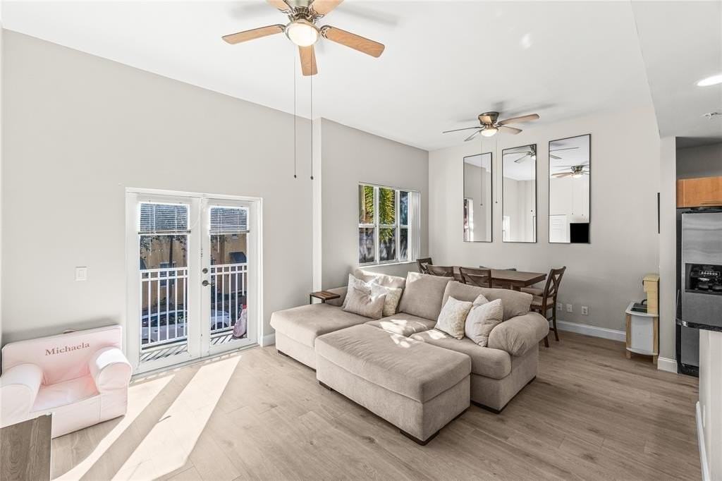 2381 Vintage Dr - Photo 7 of 29