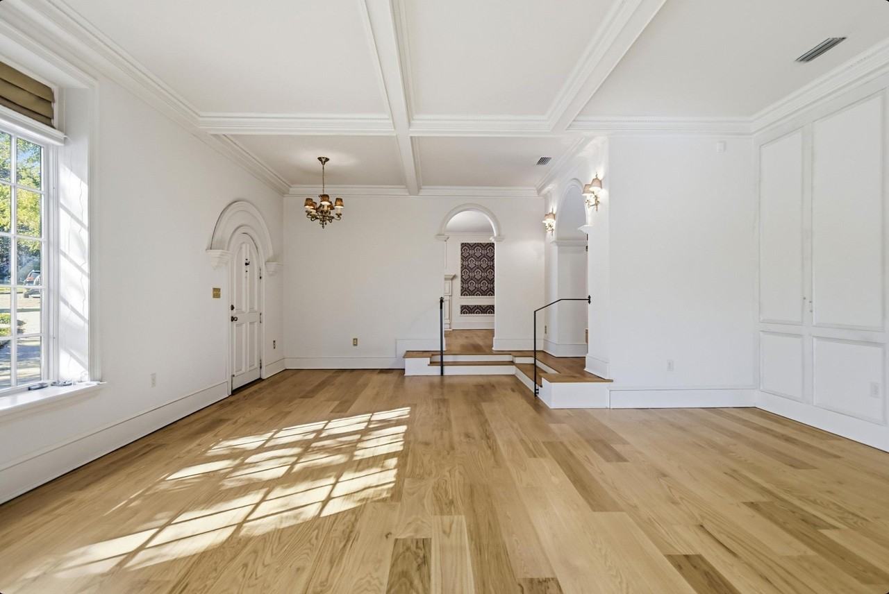 2492 Elfinwing Ln - Photo 6 of 13