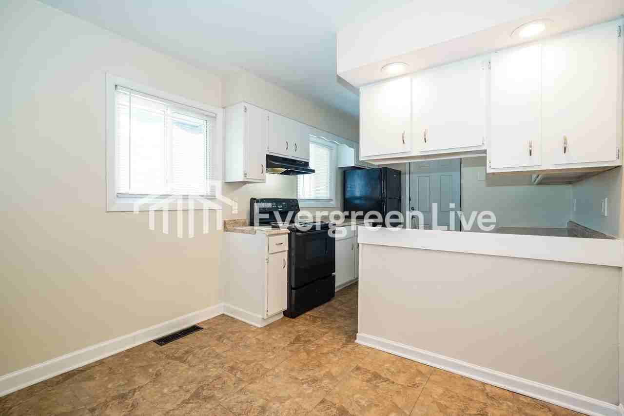 3503 Rodell Rd - Photo 5 of 15