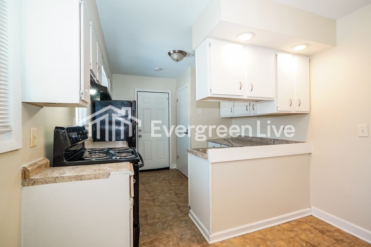 3503 Rodell Rd - Photo 7 of 15