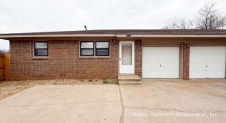 2113 S Loop 289 #A - Photo 1 of 1