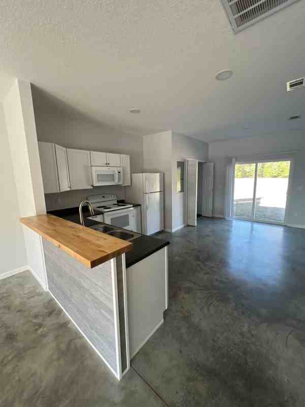 3627 Tanner Ln - Photo 3 of 11