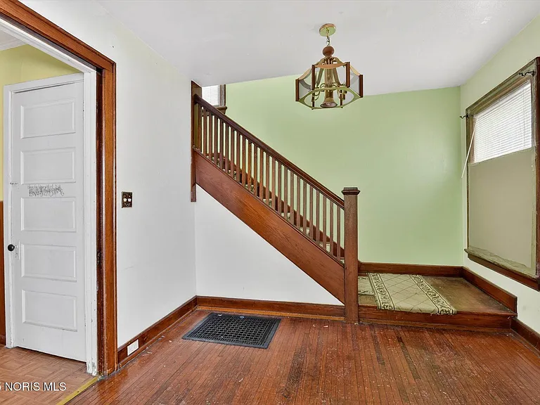 3209 Kimball Ave - Photo 2 of 13