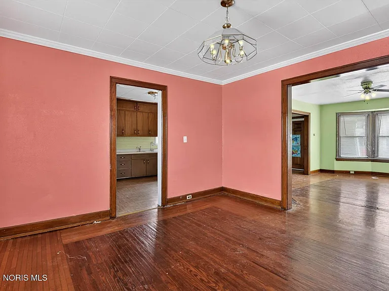 3209 Kimball Ave - Photo 6 of 13