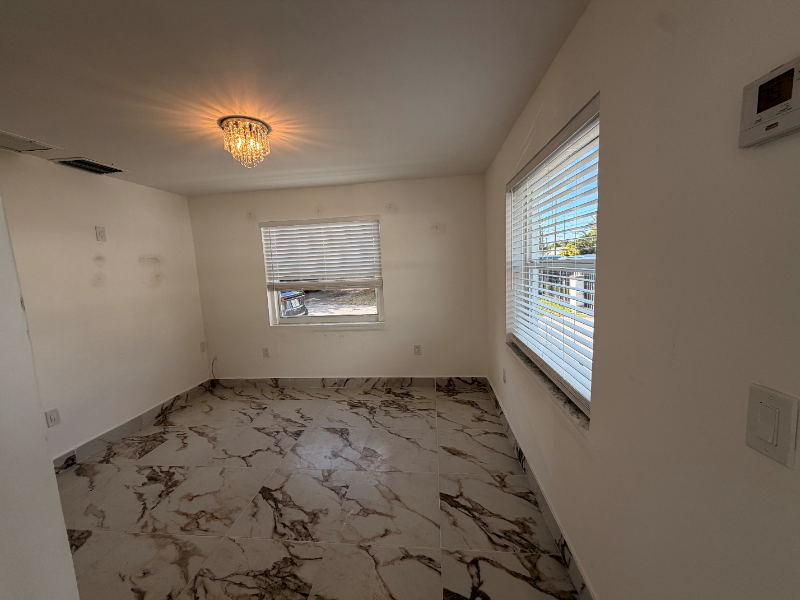 11050 Biscayne Blvd #6 - Photo 4 of 8