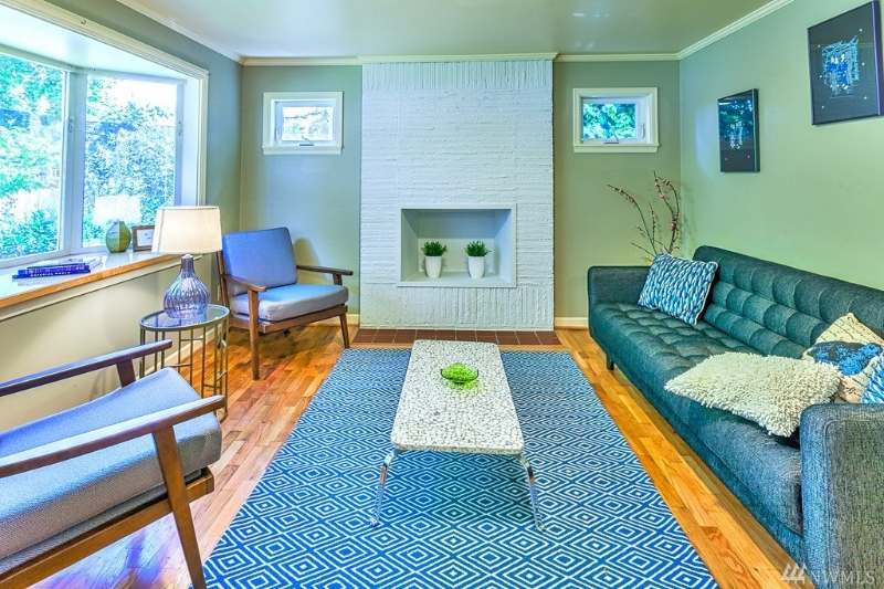 1107 Ne 155th St - Photo 2 of 11