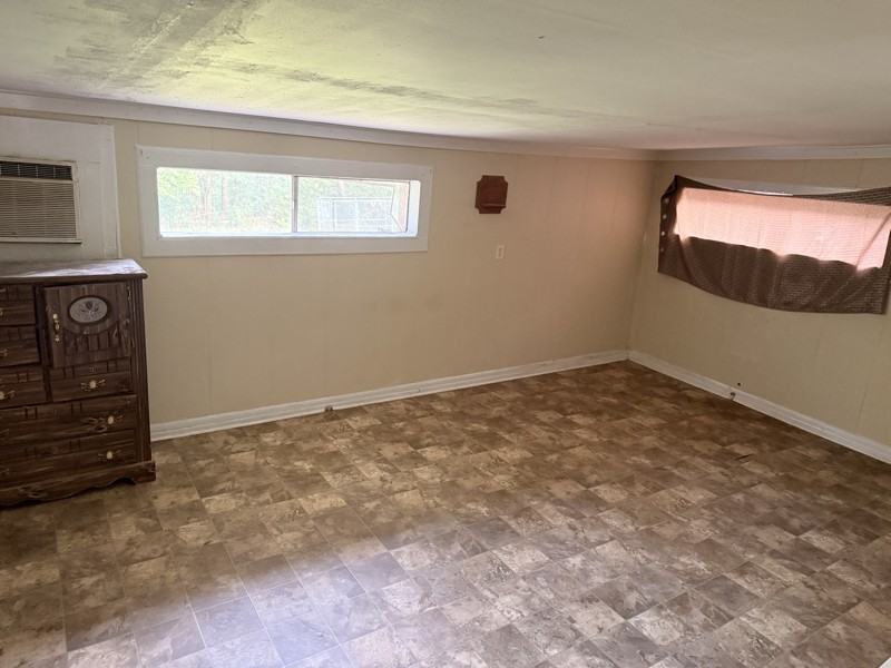 1715 E Main St #1 - Photo 3 of 4