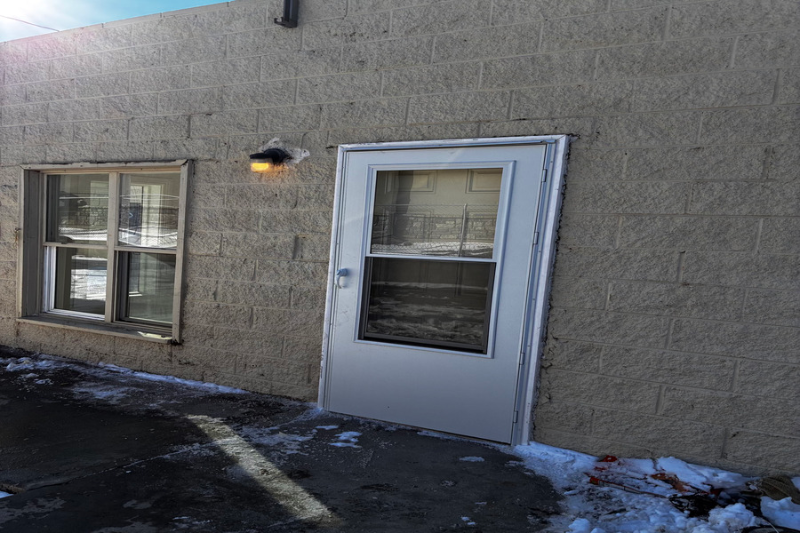 277 14th St Se - Photo 3 of 12