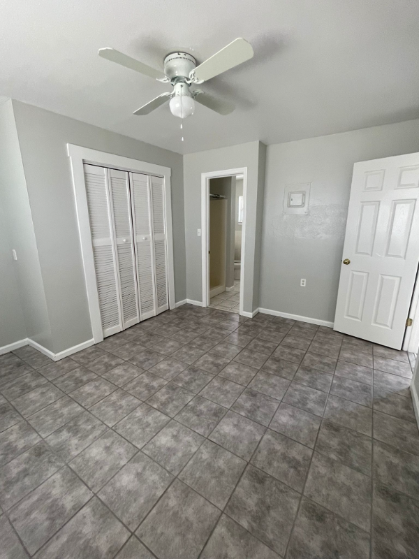 1100 Neptune Dr #1124 - Photo 2 of 8