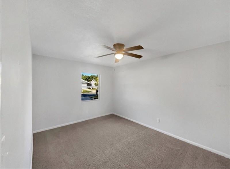 2841 Central Dr - Photo 2 of 9