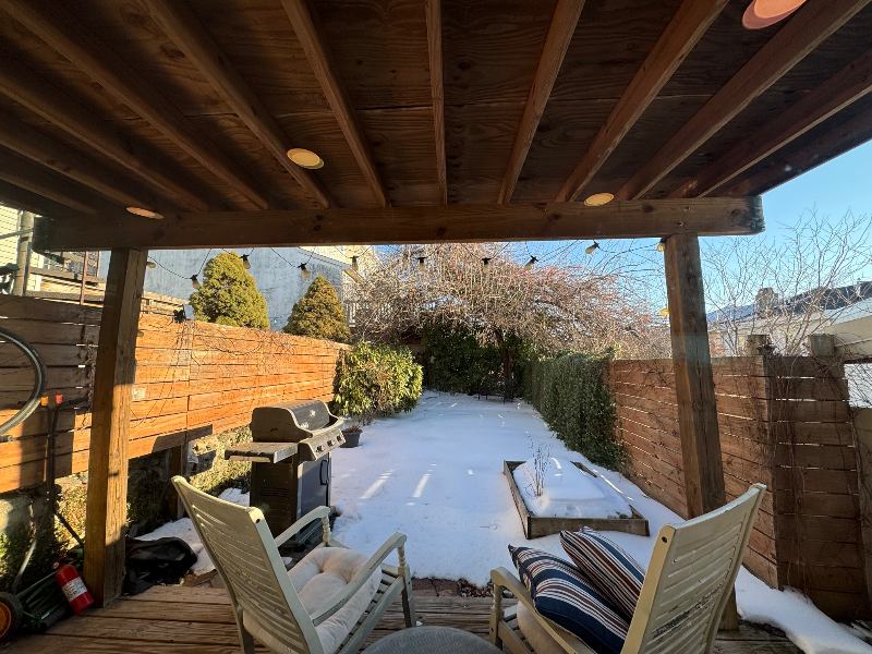 209 East St - Photo 2 of 19