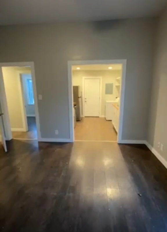 820 S Hackley St - Photo 2 of 7