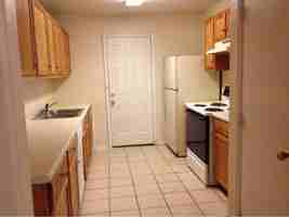 featured image of 7557 Oak Chase