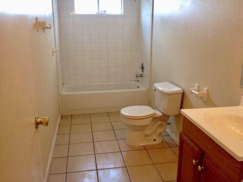 7557 Oak Chase - Photo 4 of 9