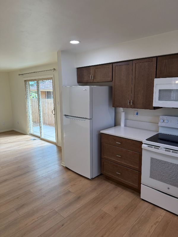 5868 Newcombe Ct - Photo 2 of 20