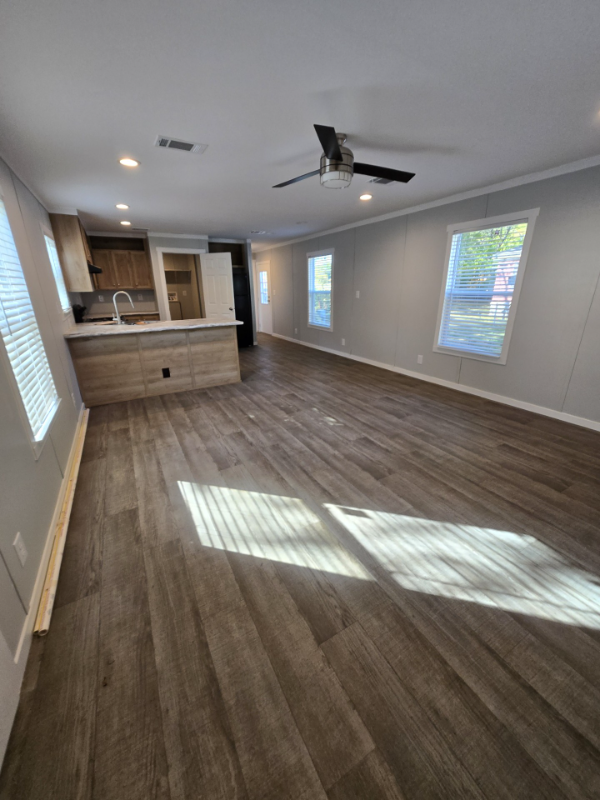 3000 S 9th Ave #10 - Photo 4 of 12