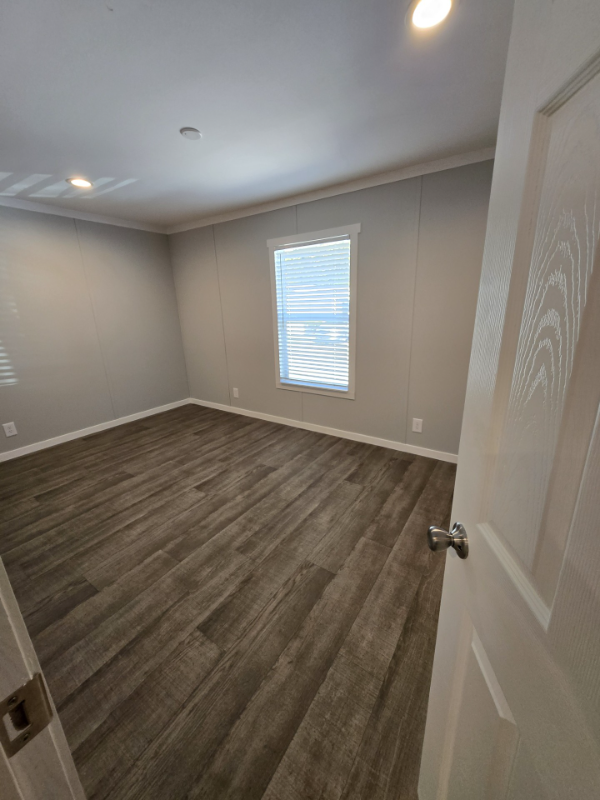 3000 S 9th Ave #10 - Photo 5 of 12