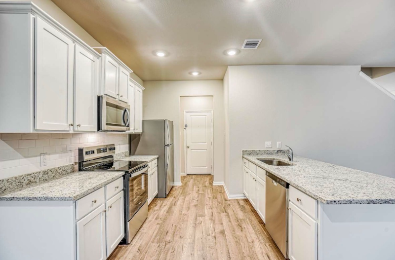 9217 Sunburst Meadow Dr - Photo 3 of 9