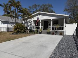 featured image of 611 16th Ave S