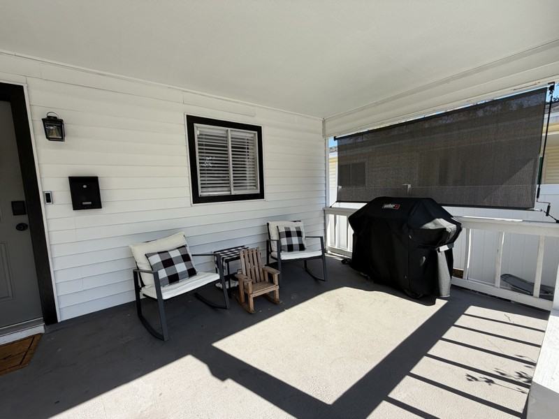 611 16th Ave S - Photo 3 of 19