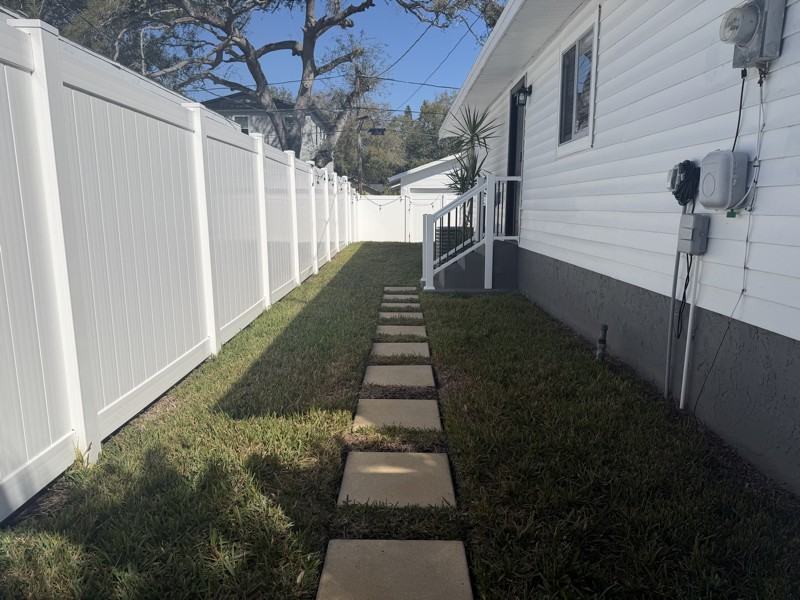 611 16th Ave S - Photo 5 of 19