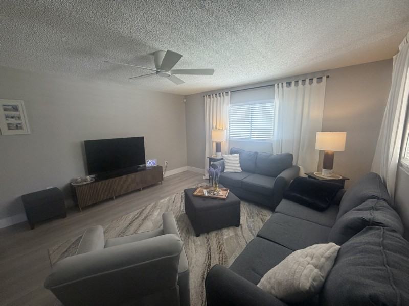 611 16th Ave S - Photo 7 of 19