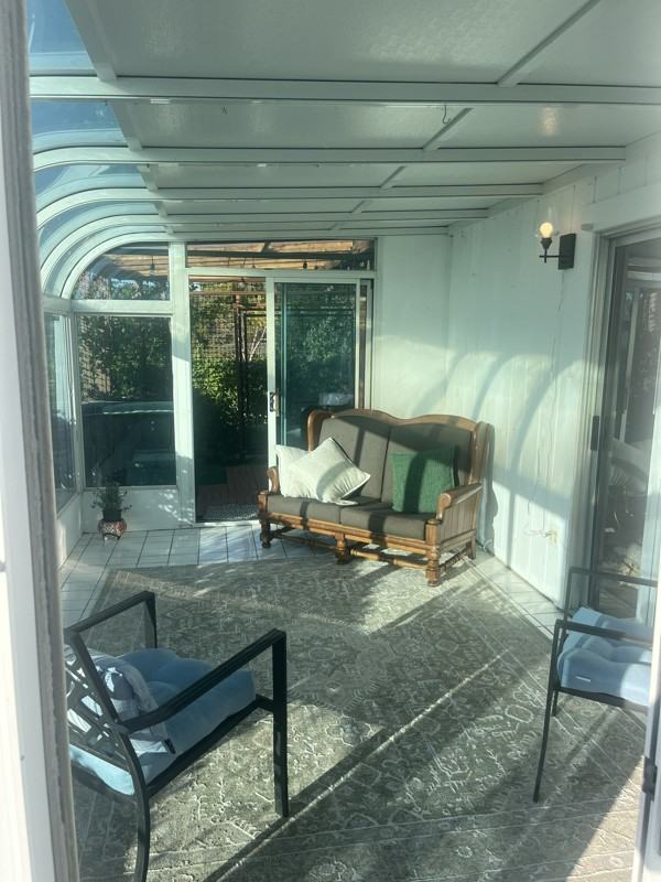 730 Lonsdale Ln - Photo 4 of 13