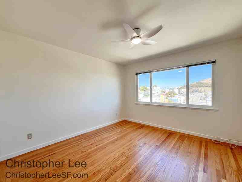 331 Campbell Ave - Photo 5 of 9