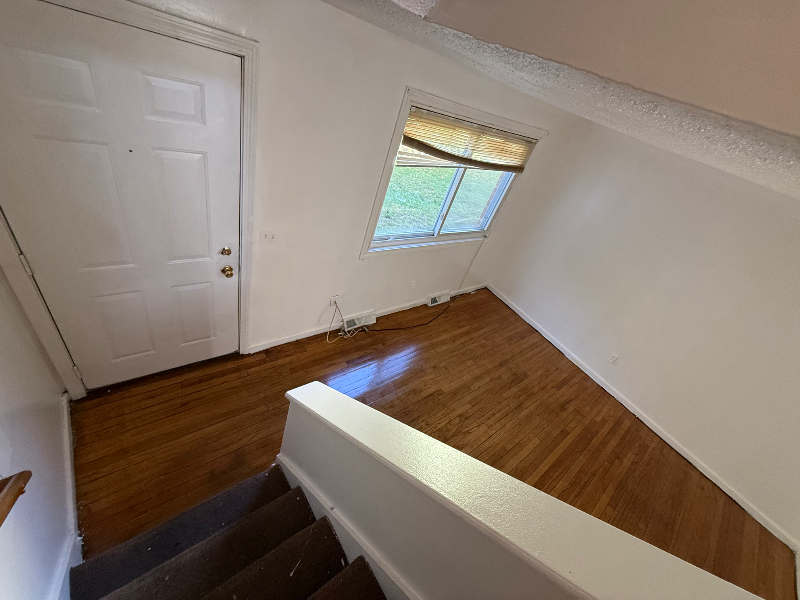 161 Martin St #8 - Photo 4 of 9