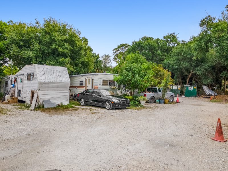 27881 New York St #6A - Photo 3 of 6