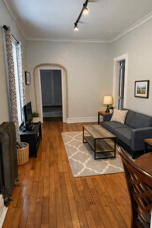 624 Jefferson Ave #2 - Photo 3 of 9