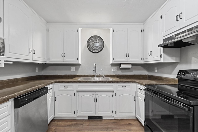 2768 Aquarius Rd - Photo 6 of 25