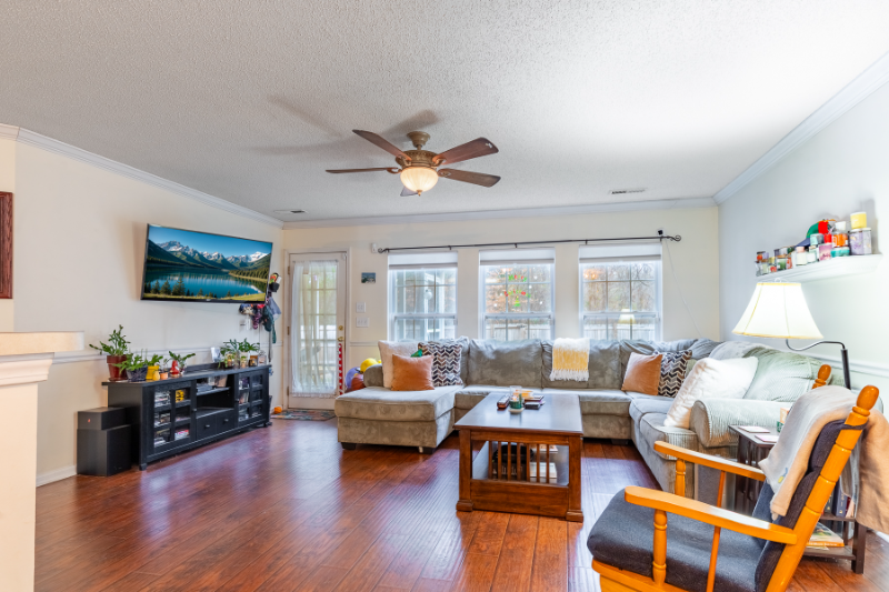 5148 Torrey Ln - Photo 6 of 14