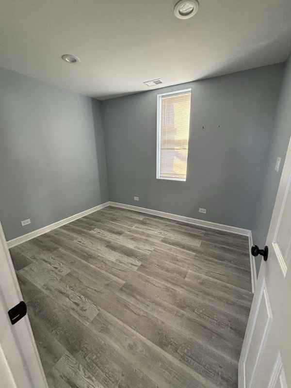 3109 W Arthington St #2REARBACK - Photo 7 of 9