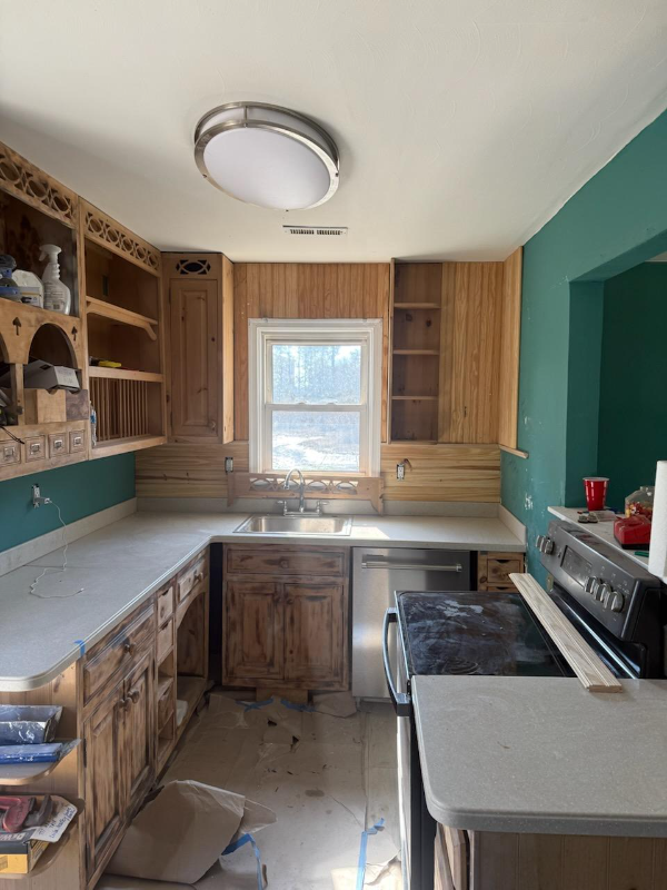 1732 Rockwood Dr - Photo 5 of 9