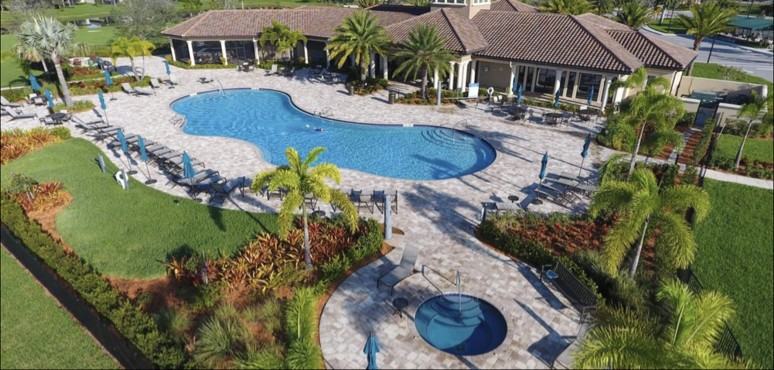 823 Se Villandry Way - Photo 6 of 7